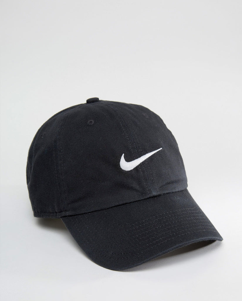 Herschel Supply Co Novel Holdall in Spot Print